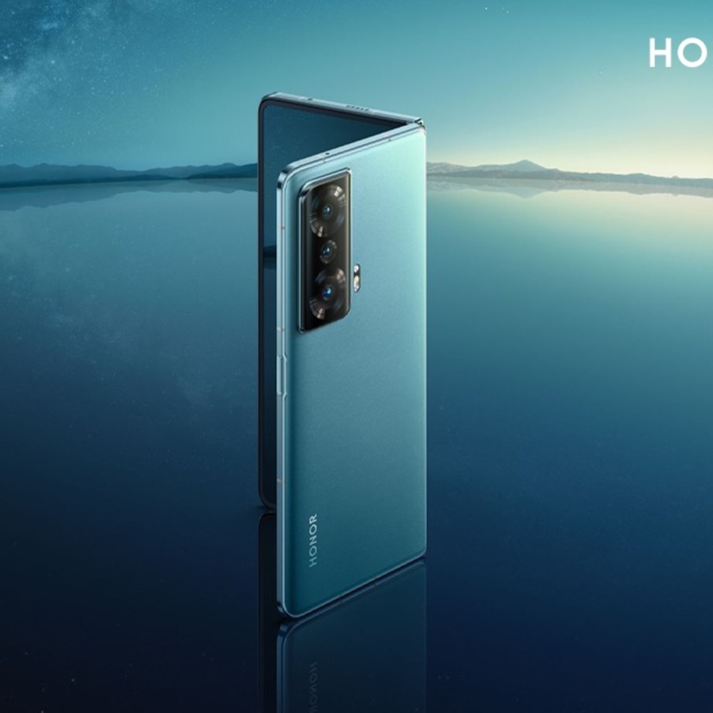 شركة HONOR تُقدم أحدث هواتفها القابلة للطي HONOR Magic Vs في مؤتمر MWC لعام 2023