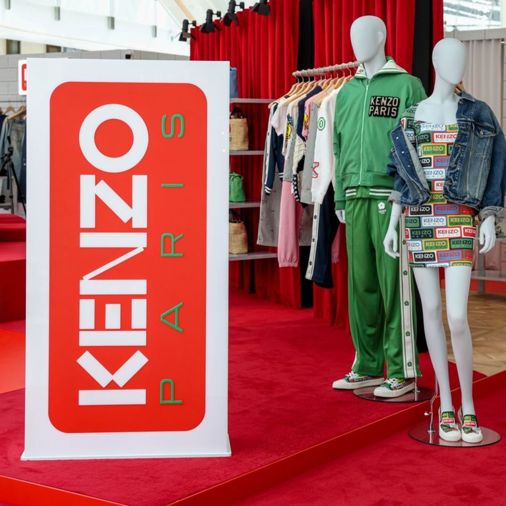 اكتشفوا مجموعة Kenzo لربيع وصيف 2023 في متجر بوب-أب في دبي مول