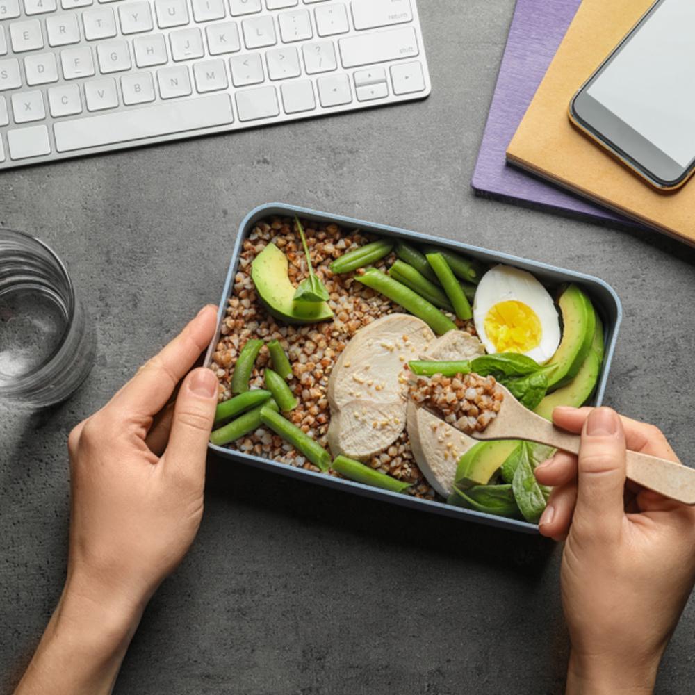 إليكِ 4 وجبات دايت في اللانش بوكس ستُعزز عملية حرق الدهون في العمل