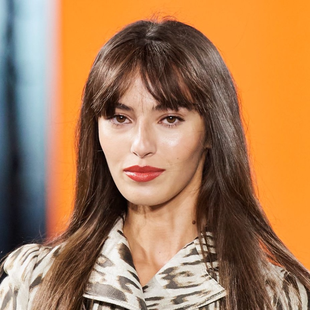 هل تعبت من رؤية شعرك يتساقط؟ إليك الحل