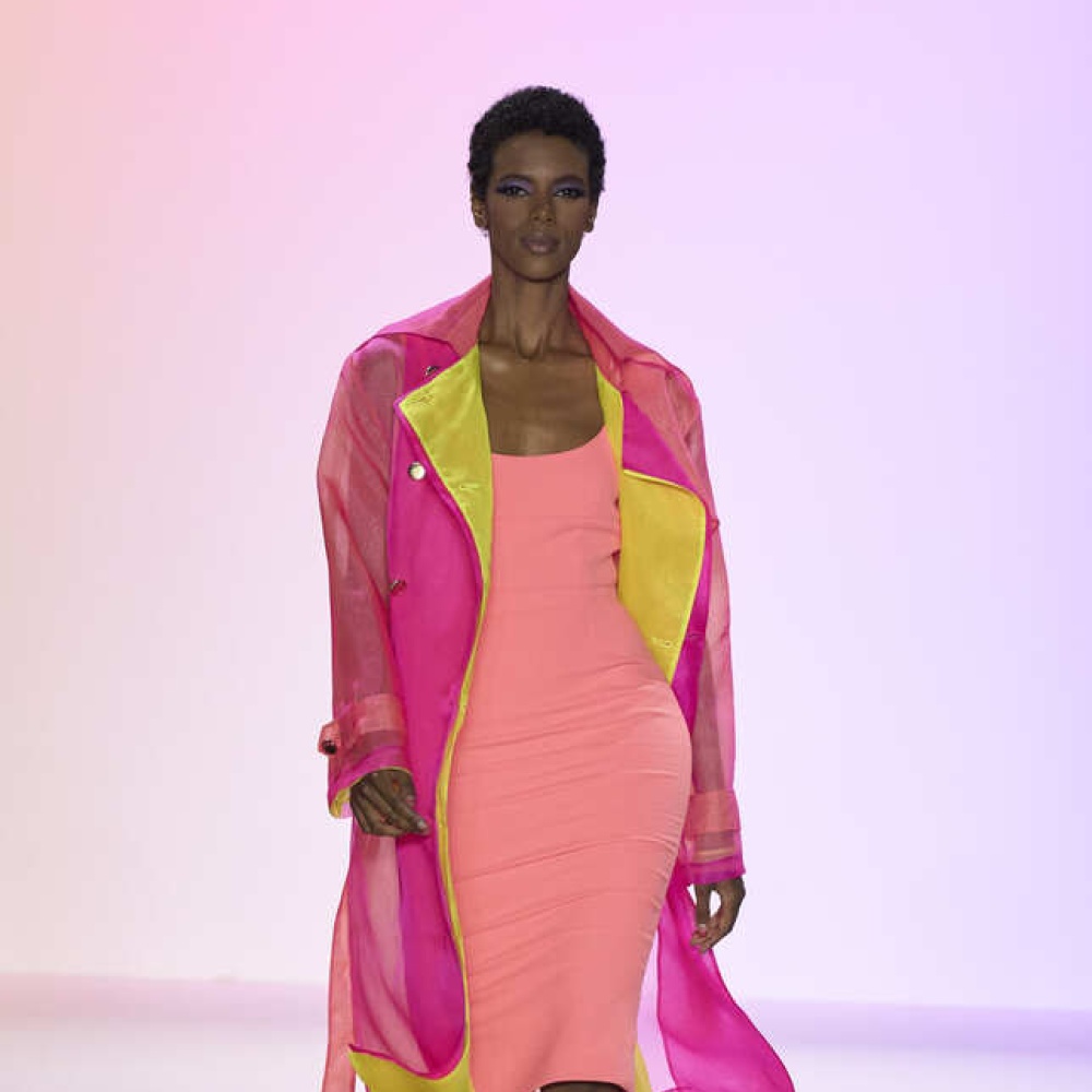 إطلالة من Sergjo Hudson