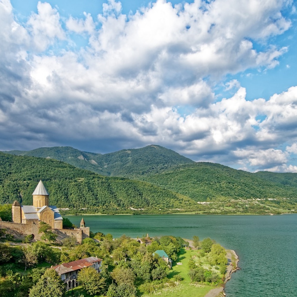 اكتشفوا متعة السياحة في جورجيا بواسطة Makalu