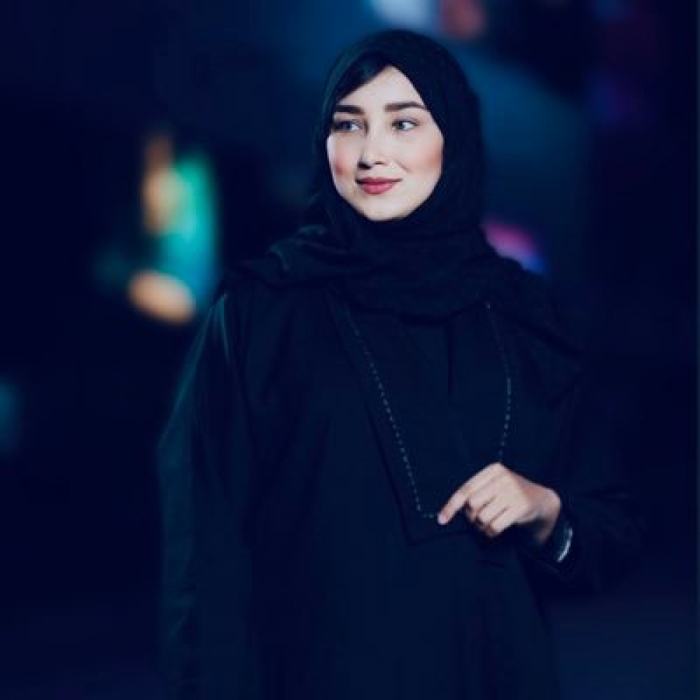 الباحثة السعودية تواصيف المقبل 