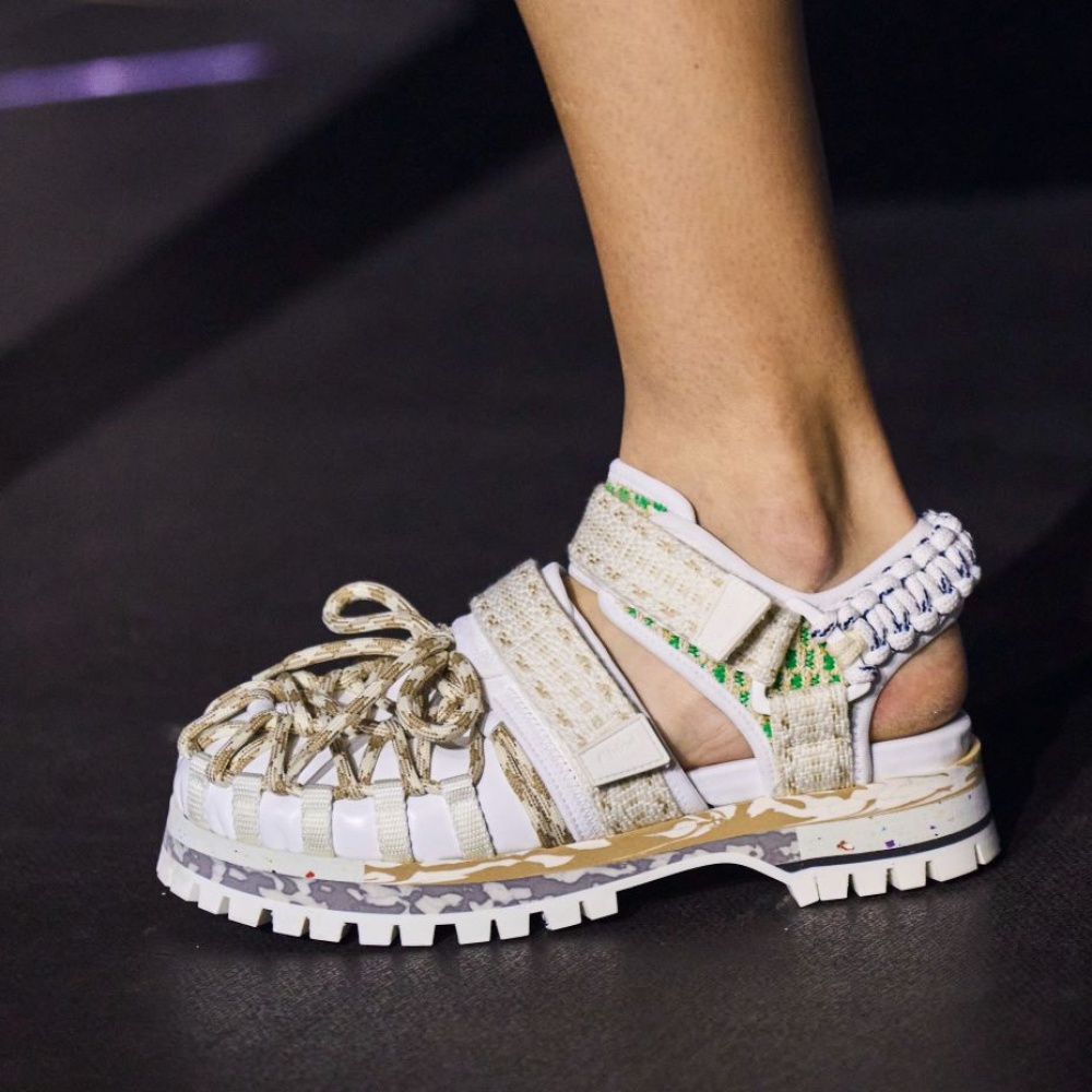 موديلات صنادل الـFisherman خيار مميز لإطلالة ربيع وصيف 2023