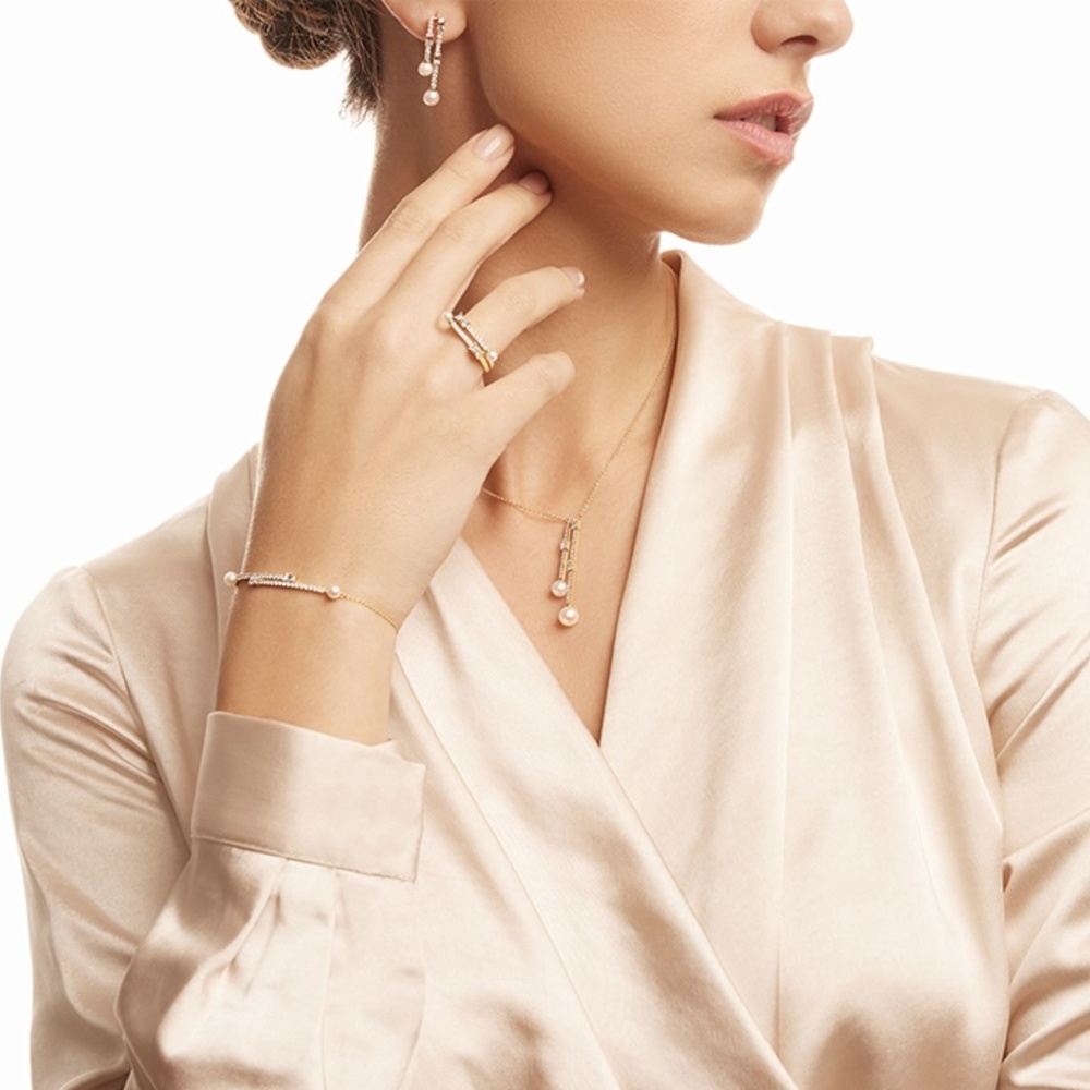 تألقي في شهر الموسيقى بأجمل القلادات المستوحاة من الموسيقى