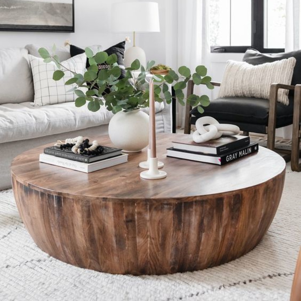 طاولات القهوة المربعة أم المستديرة.. أيهما أفضل؟.. 5 اعتبارات للاختيار بينهما