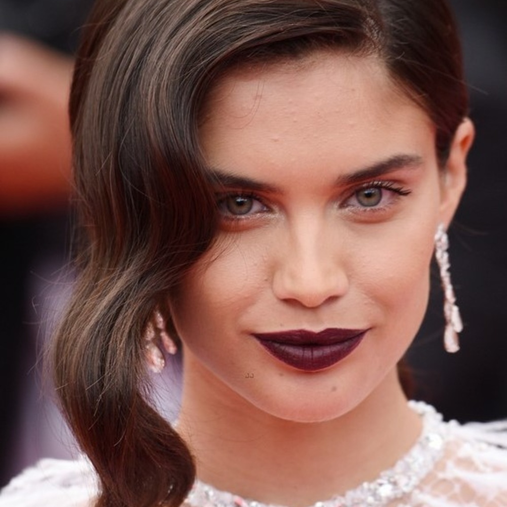 رسمات مكياج ملهمة للنجمات العالميات في مهرجان كان عبر السنوات