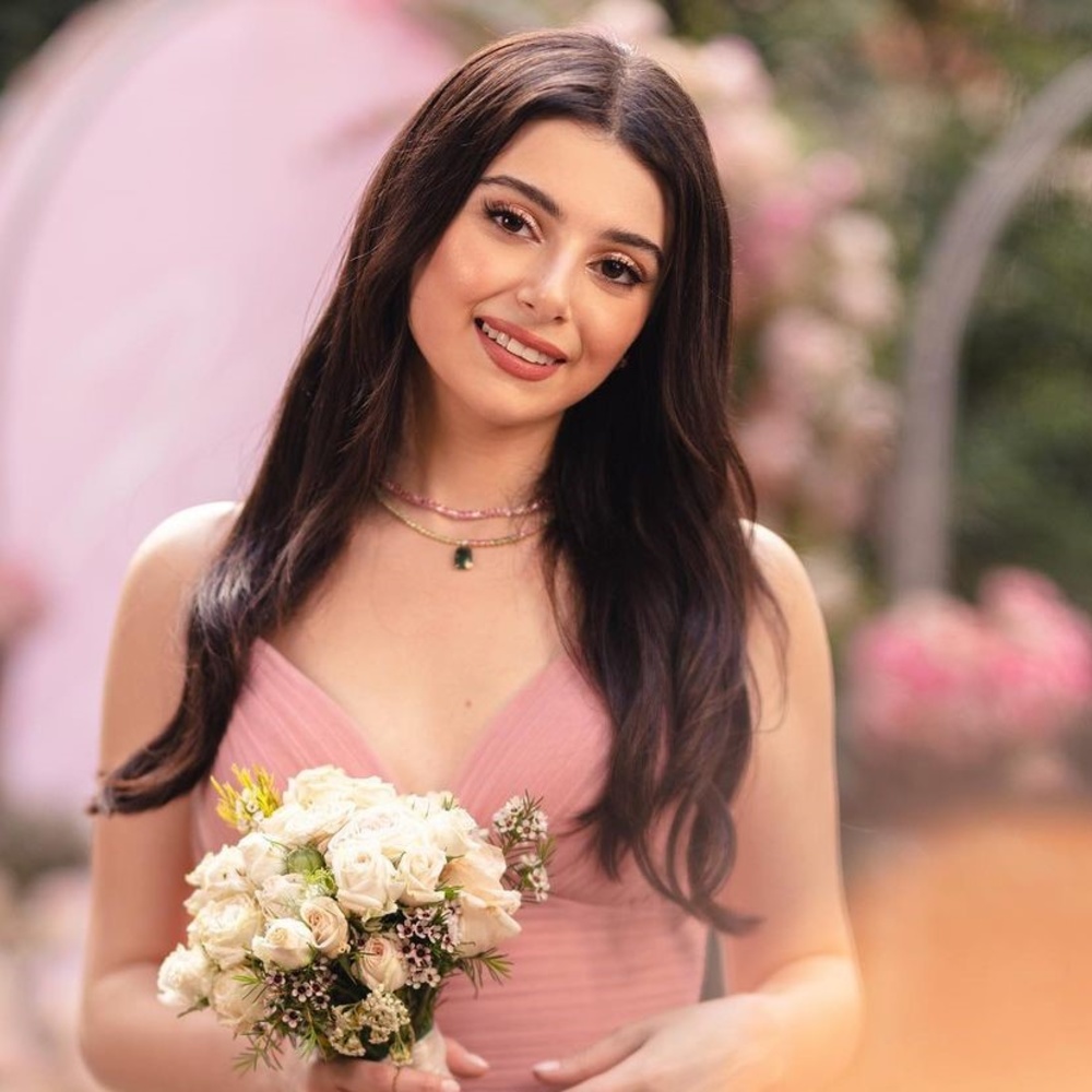 سر إشراقة الإطلالة الجمالية لـ ماريتا الحلاني في حفل وداع عزوبيتها..إليك الخطوات