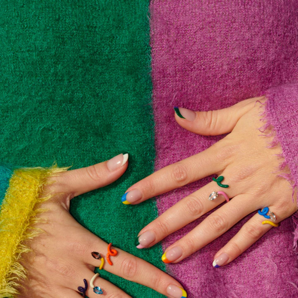 سحر اطلالة الصيف مع موديلات خواتم الخنصر