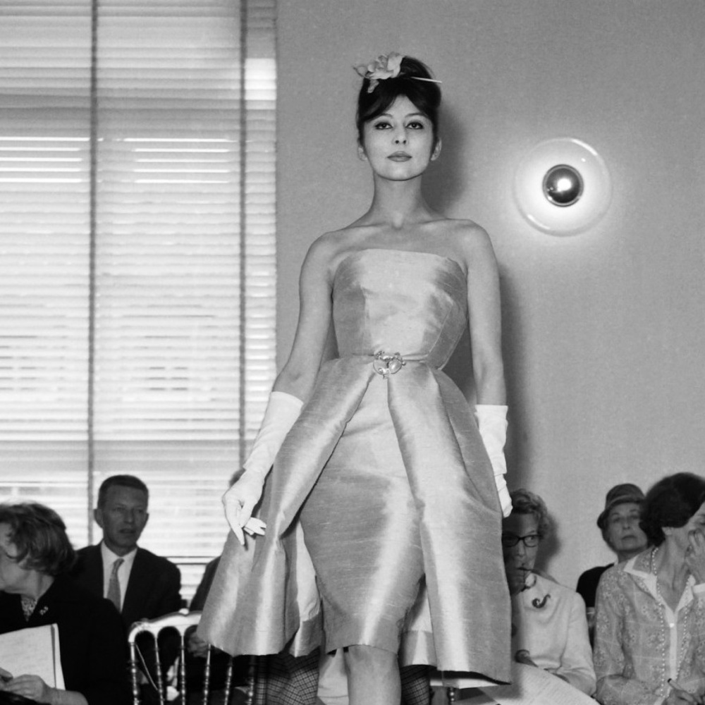 مهنة عرض الأزياء كيف ظهرت ومن هن أشهر عارضات الأزياء العالميات؟