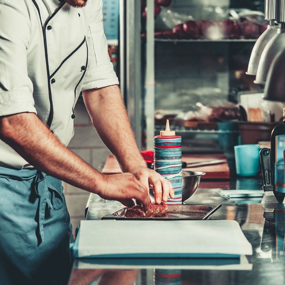 بالخطوات... كيف تؤسسين مشروع مطعم صغير ناجح!