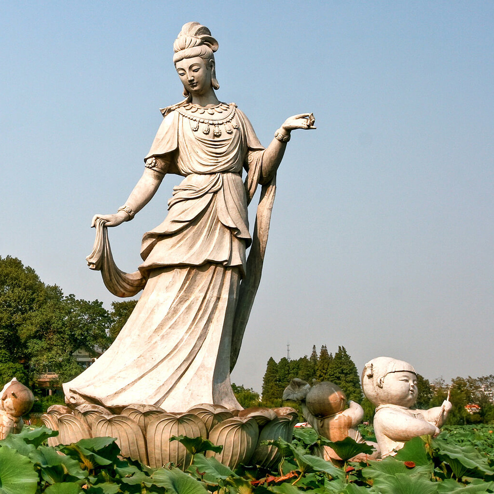 أكبر وأضخم التماثيل في العالم