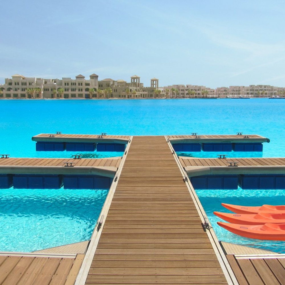 أكبر حمامات السباحة في العالم