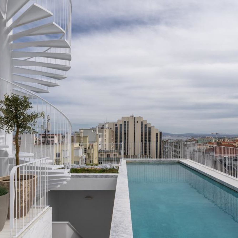 شاهدي المنازل الثمانية التي يملكها كريستيانو رونالدو