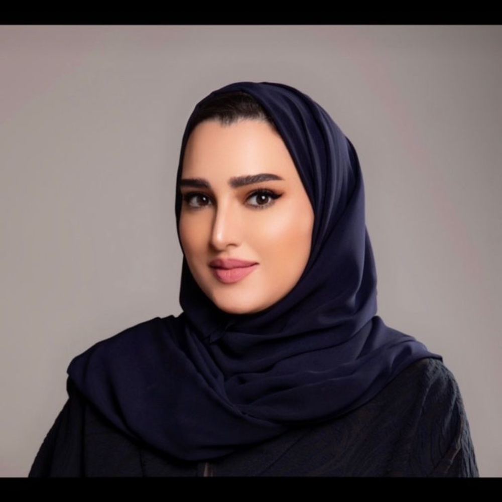هلا الدهشان ومسارها الإبداعي في مؤسسة مسك والانتماء للوطن - مجلة هي