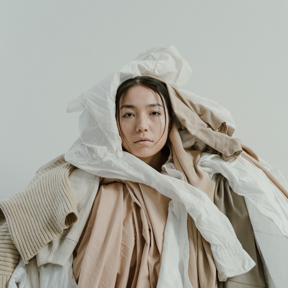 لهذا الأسباب تخلصي من الملابس التي لا ترتديها.. صحتكِ النفسية ضمنها