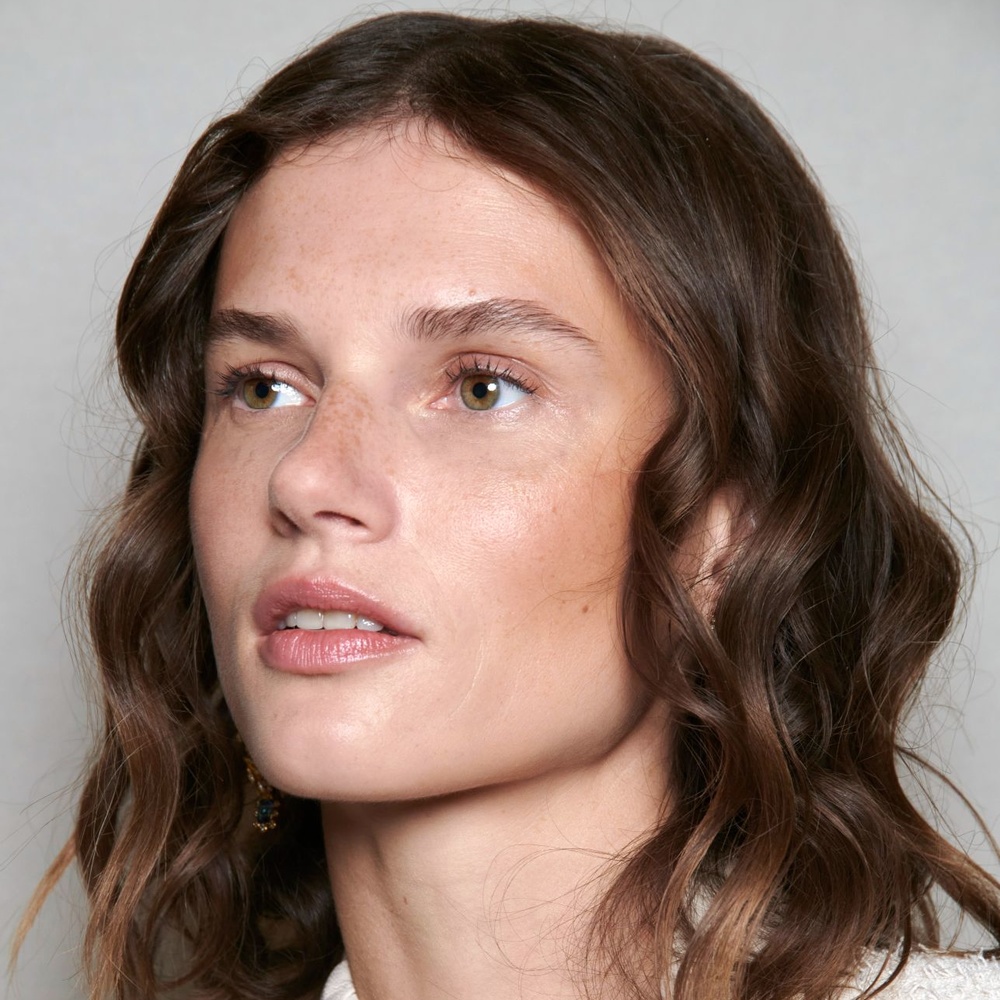 تعانين من الشعر الرقيق؟ إليك تسريحات ونصائح تخلصك من هذه المشكلة