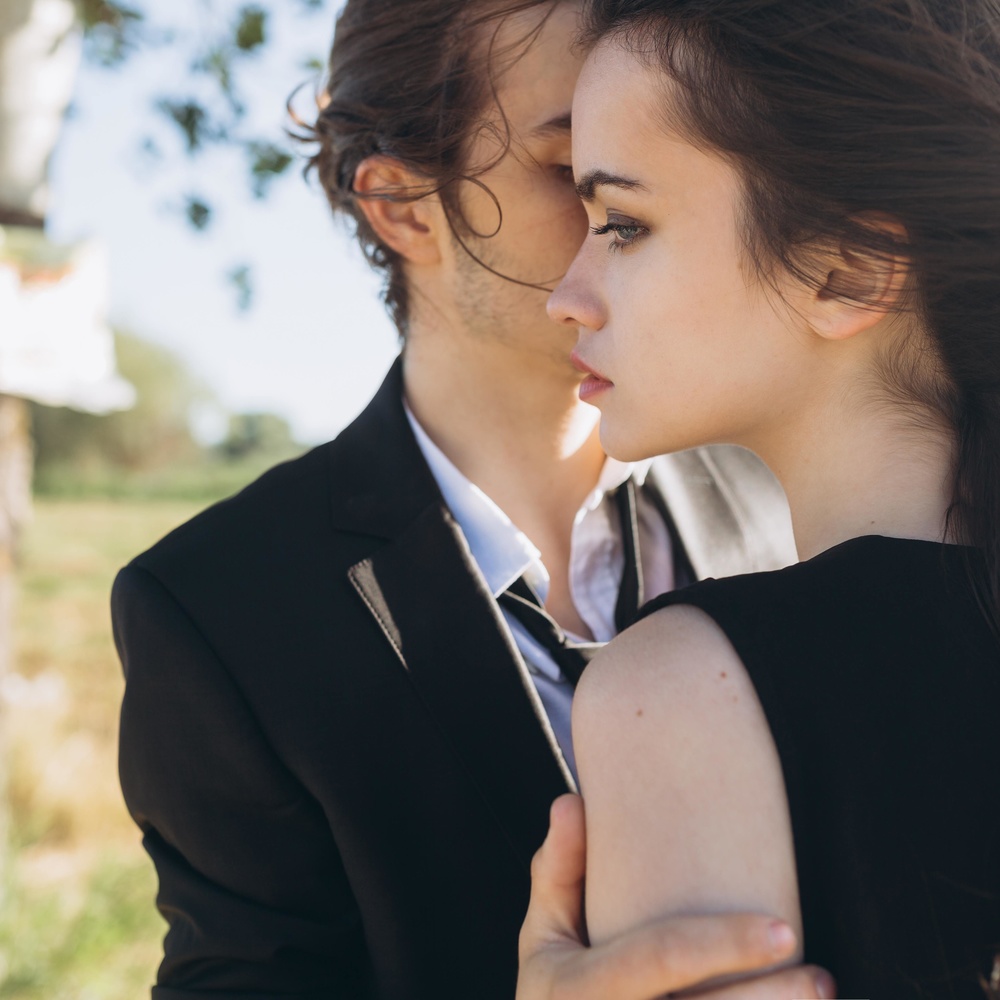 رغم ما بالتجربة من لحظات رومانسية إلا أن الذاكرة تركز على الأحداث الأخيرة التي تسببت في الصدمات العاطفية