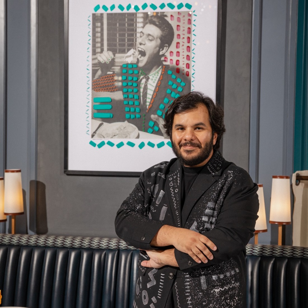 تعاون مطعم "إل باريتو" مع الفنان السعودي الشهير عبد المحسن الرويس