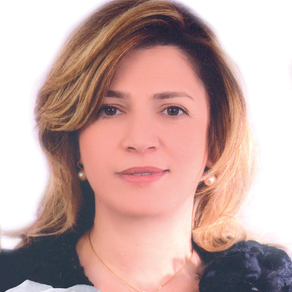 ماء الورد وجوه وسفيرات