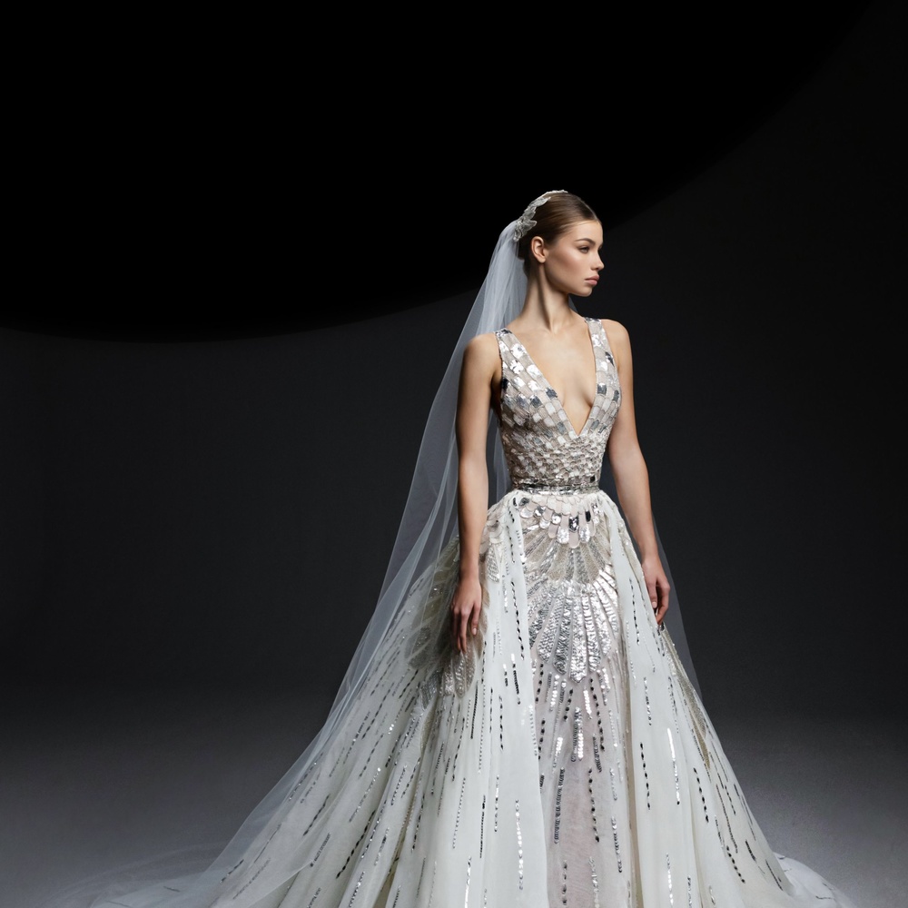 فساتين زفافزهير مرادللعروس الأثيرية والغامضةفي خريف 2024