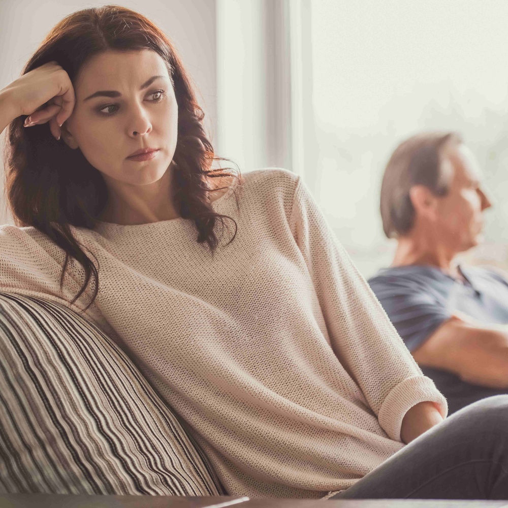 يستحق شريك الحياة القتال من أجله وتستحق علاقتك به بذل الجهد لانقاذها اذا كان محباً ومحترماً لك