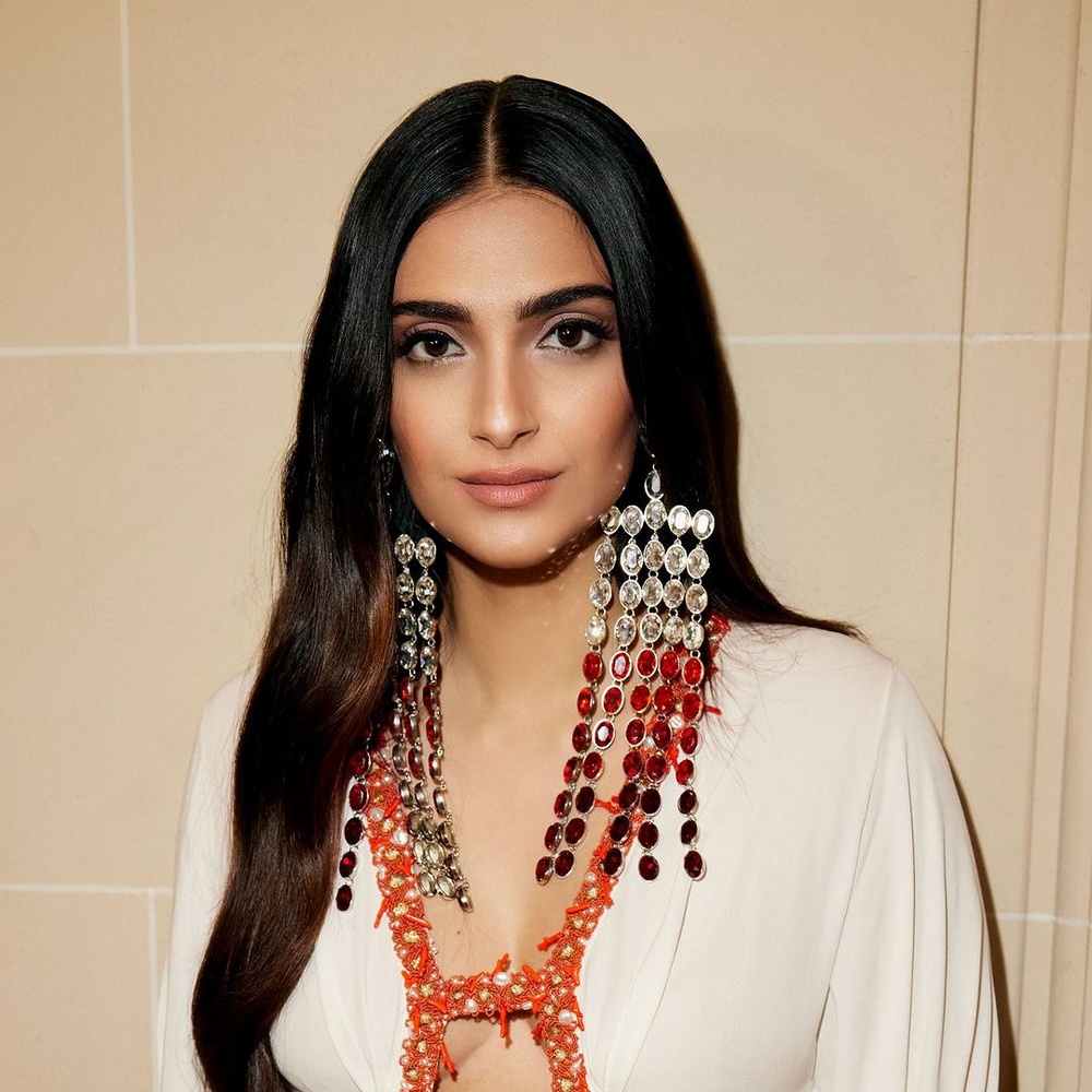 سونام كابور