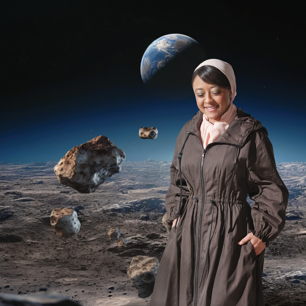 رائدة الفضاء ريانة البرناوي نجمة غلاف "هي": حملت إلى الفضاء أحلام وطموحات المرأة العربية 