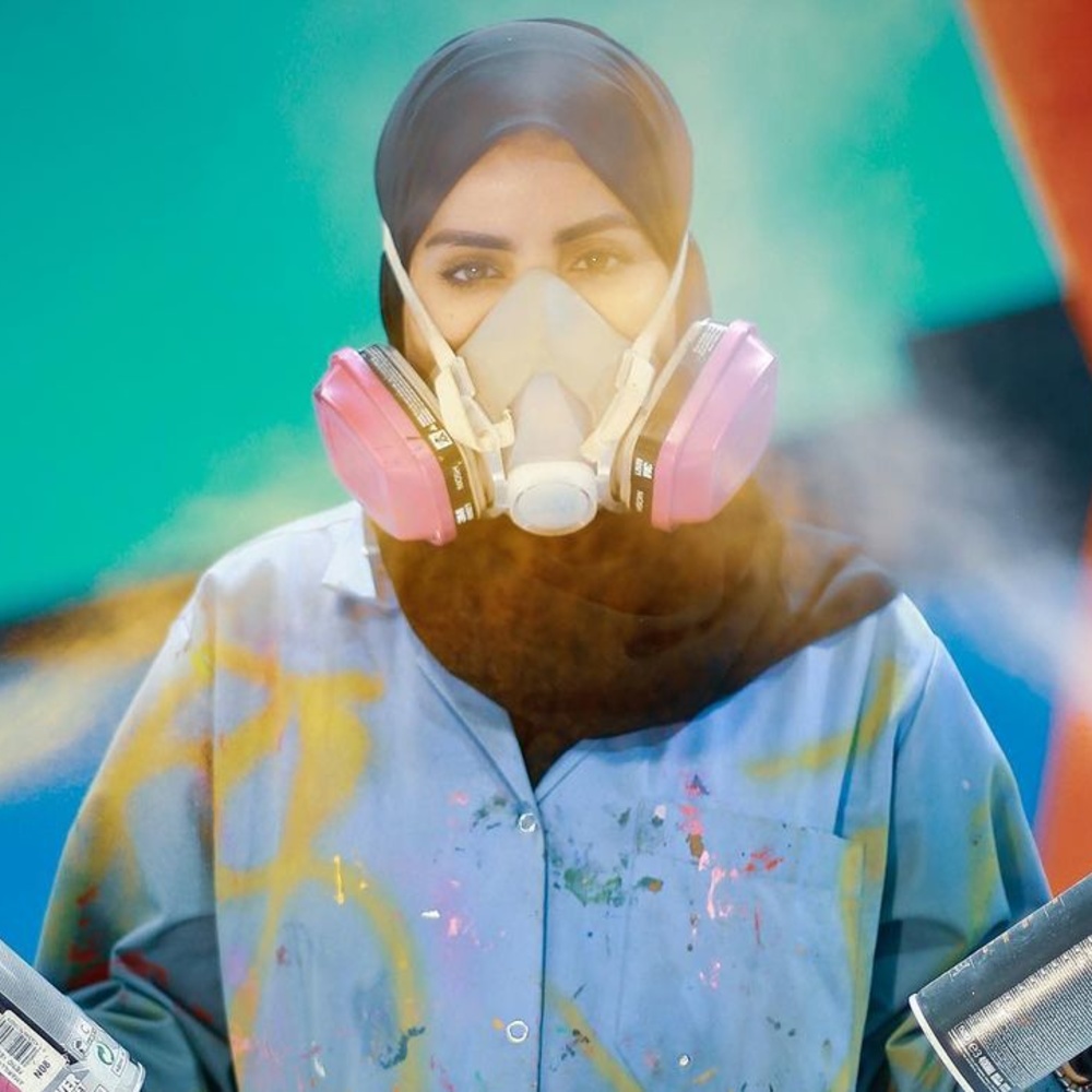 بمناسبة انطلاق مهرجان فن الجداريات "رش".. 5 فنانات سعوديات أبدعن في الرسم على الجداريات
