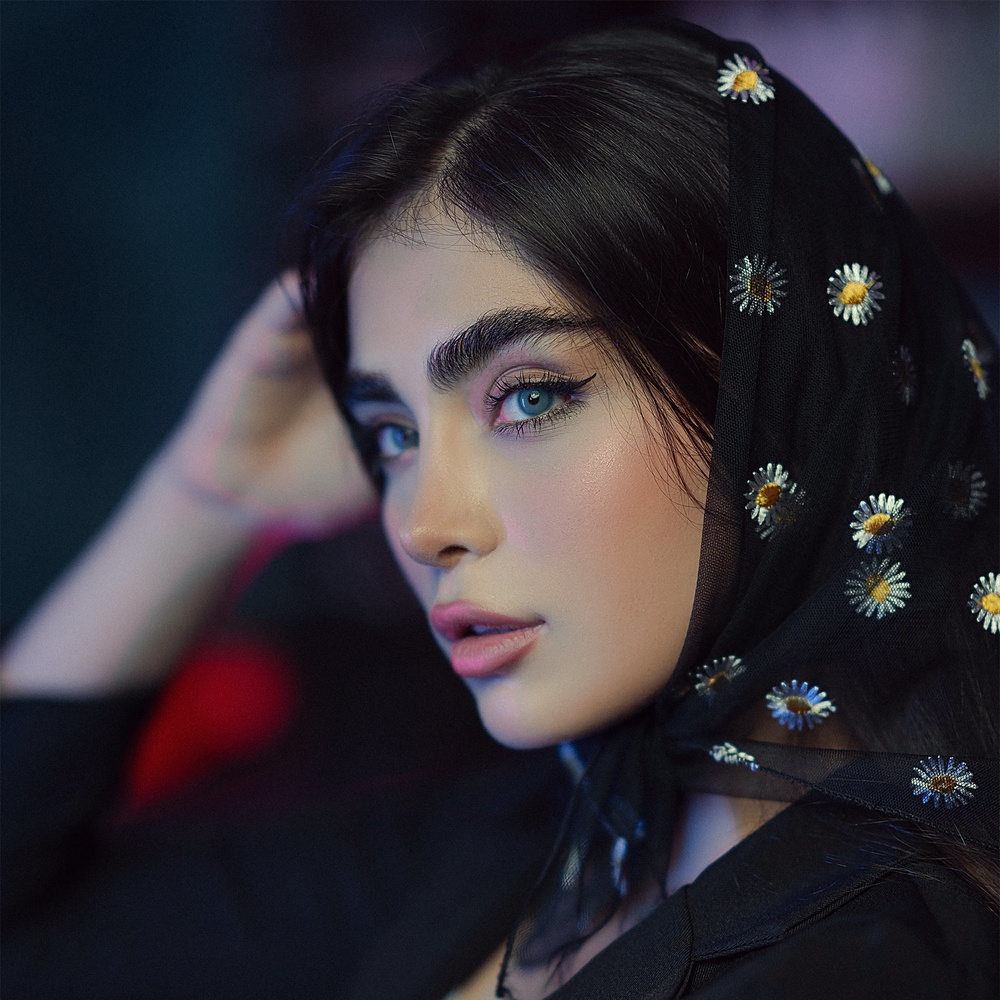 هل الحواجب العريضة سمة جمالية في هذا العصر وكيف يمكنك الحصول عليها؟