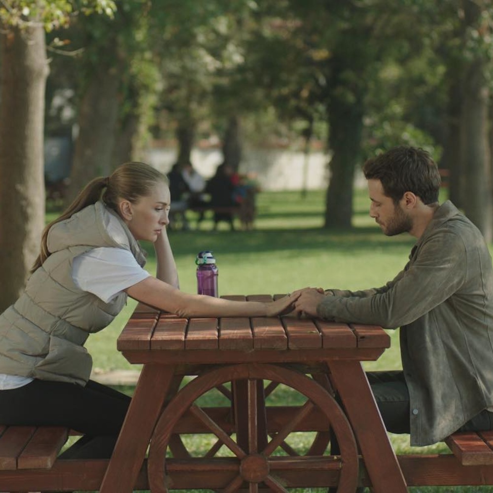 مسلسلات تركية ناجحة اقتبس منها العرب وقدموا لنا أعمال خطفتنا بأحداثها الاجتماعية و"الخائن" أبرزها