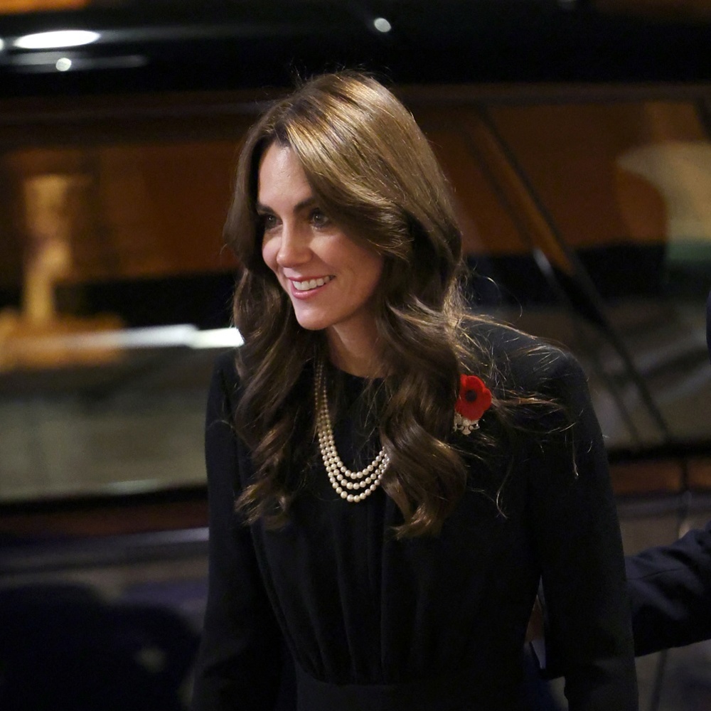 أناقة ملكية بالأسود.. صور كيت ميدلتون ونساء العائلة البريطانية يجتمعن في مناسبة رسمية جديدة