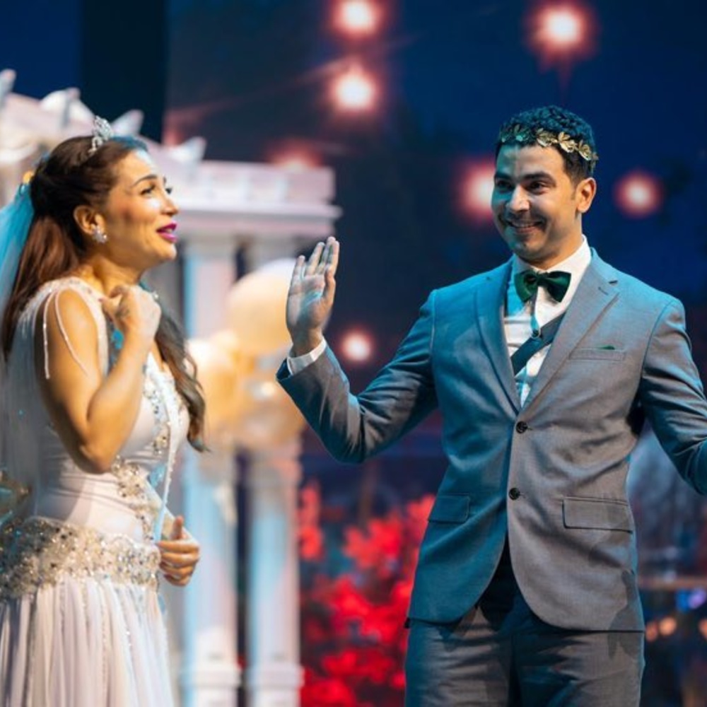 في زواج اصطناعي.. مي عز الدين تطل على الجمهور المسرحي من نافذة موسم الرياض