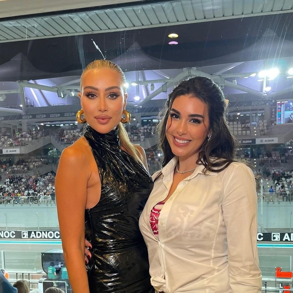 اطلالات النجمات الجمالية في سباق "الفورمولا 1" بأبو ظبي