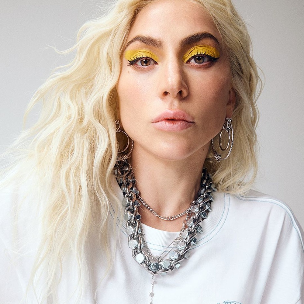 إطلالات الليدي غاغا تتخطى المألوف بمكياجها القوي عام 2023.. صيحات وتفاصيل جمالية جذابة