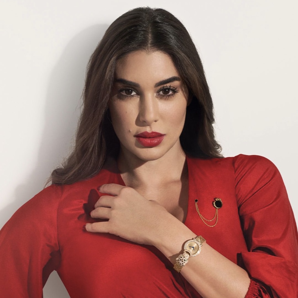 موديلات ساعات مرصعة بالألماس لحفلات رأس السنة 