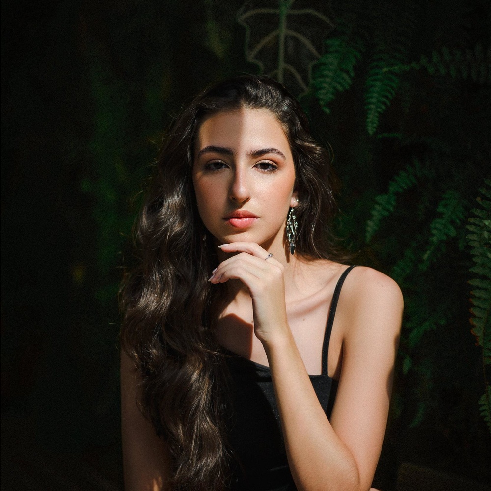 4 خطوات واستراتيجيات أساسية لتتخلّصي من الارتباك عند مواجهة الناس... لا تفوتك