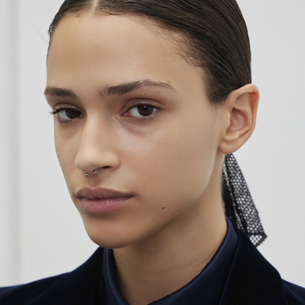 كيفية تحول الهالات السوداء من مشكلة إلى جمال بالحلول الطبيعية والفعّالة