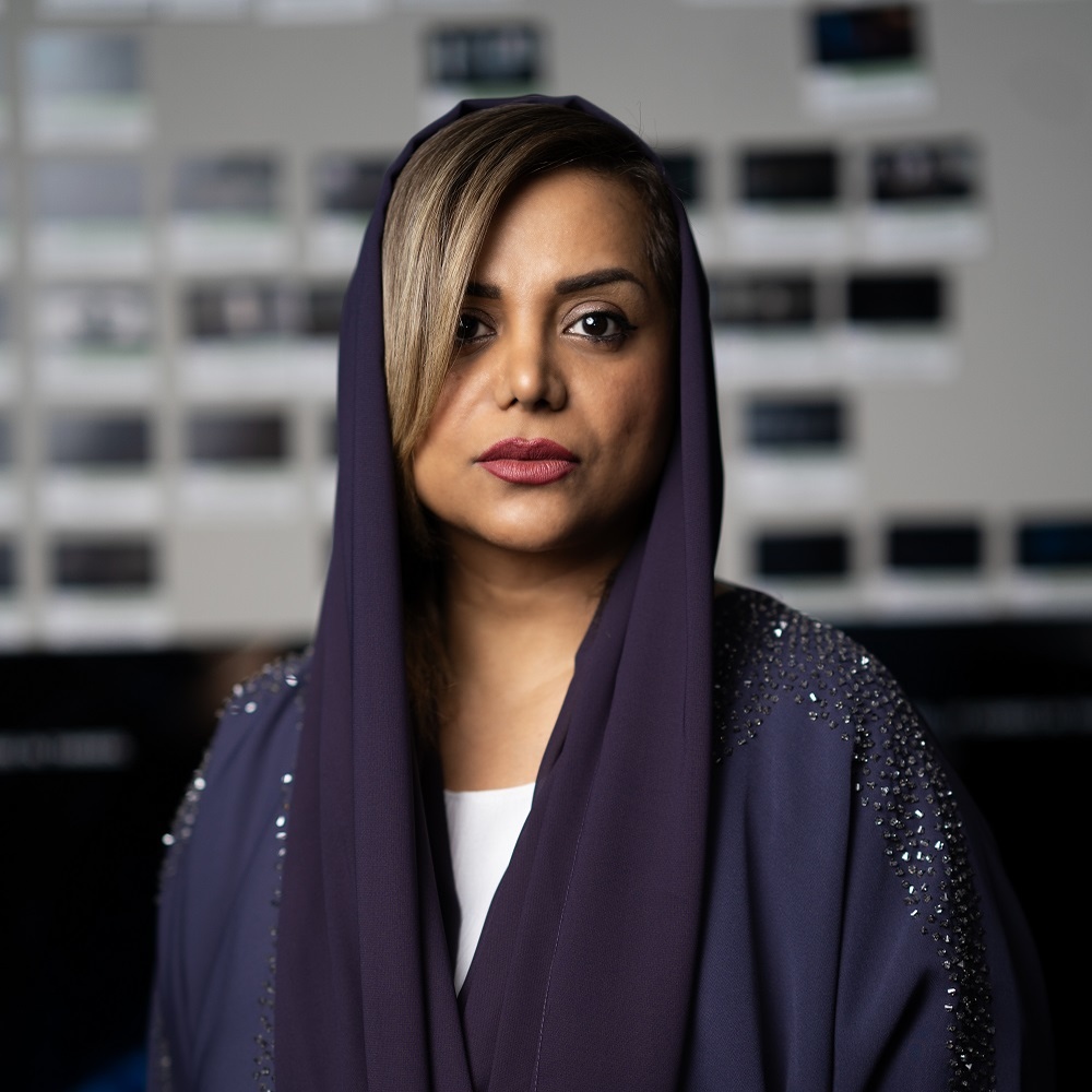 خاص "هي": المخرجة الإماراتية نايلة الخاجة بين "ثلاثة" وباب" وطموح "تحطيم أرقام شباك التذاكر"