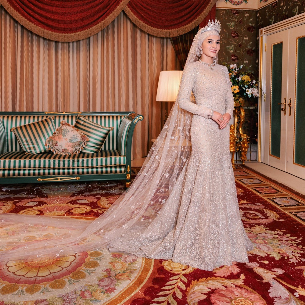 زهير مراد في حوار خاص ل"هي": أميرة سلطنة بروناي تتميز بالتواضع والرقي، وفستانها جمع ذوقها ولمساتي !