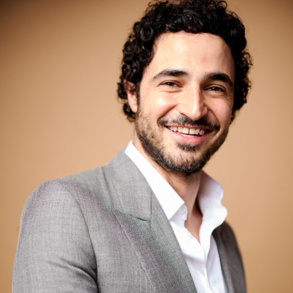 مصمم الأزياء "زاك بوزن" مدير إبداعي لـGap 