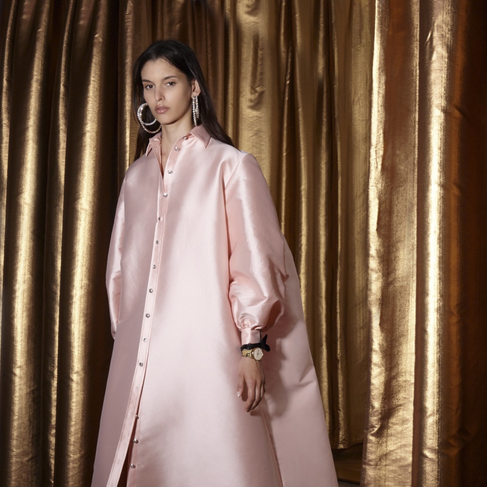  خيارات فساتين محجبات أنيقة من عروض ربيع وصيف 2024