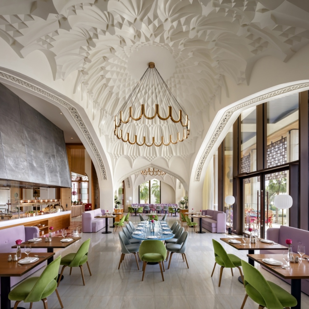 مطعم أريانا المطعم الأول للطاهية الشهيرة أريانا بوندي في دبي