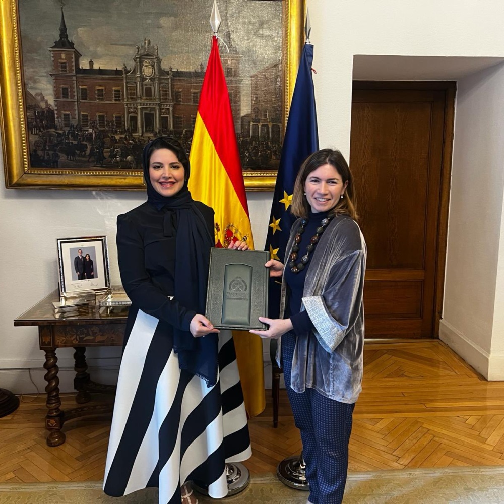 بمناسبة اليوم العالمي للمرأة: 5 سفيرات سعوديات .. ريادة وتمكين