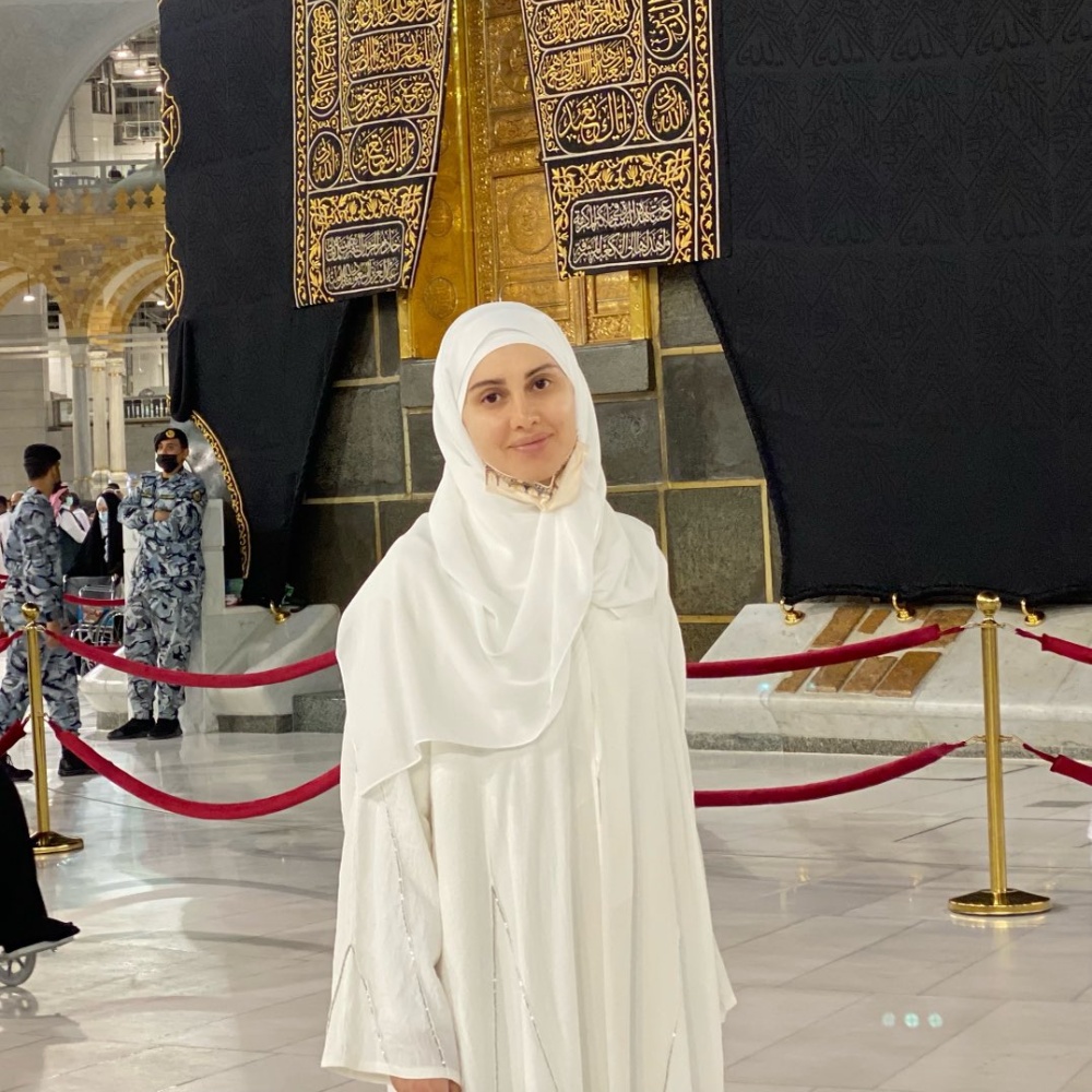 ابدأي مشوار حياتك الزوجية بتأدية مناسك العمرة على خطى النجمات بينهن نور قمر وياسمين عبد العزيز