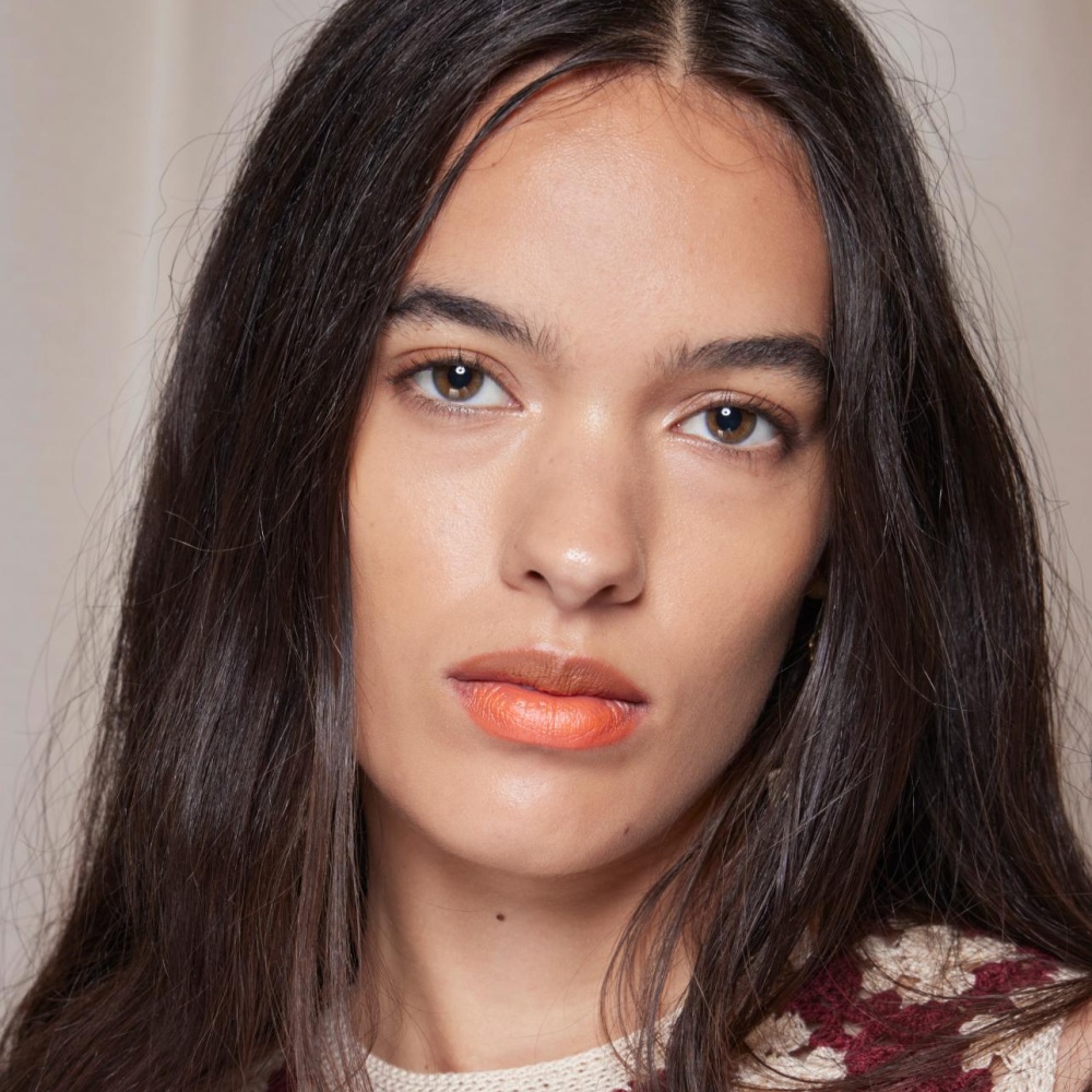 أسرار وتقنيات لتقوية وتغذية الشعر على طريقة المرأة السعودية