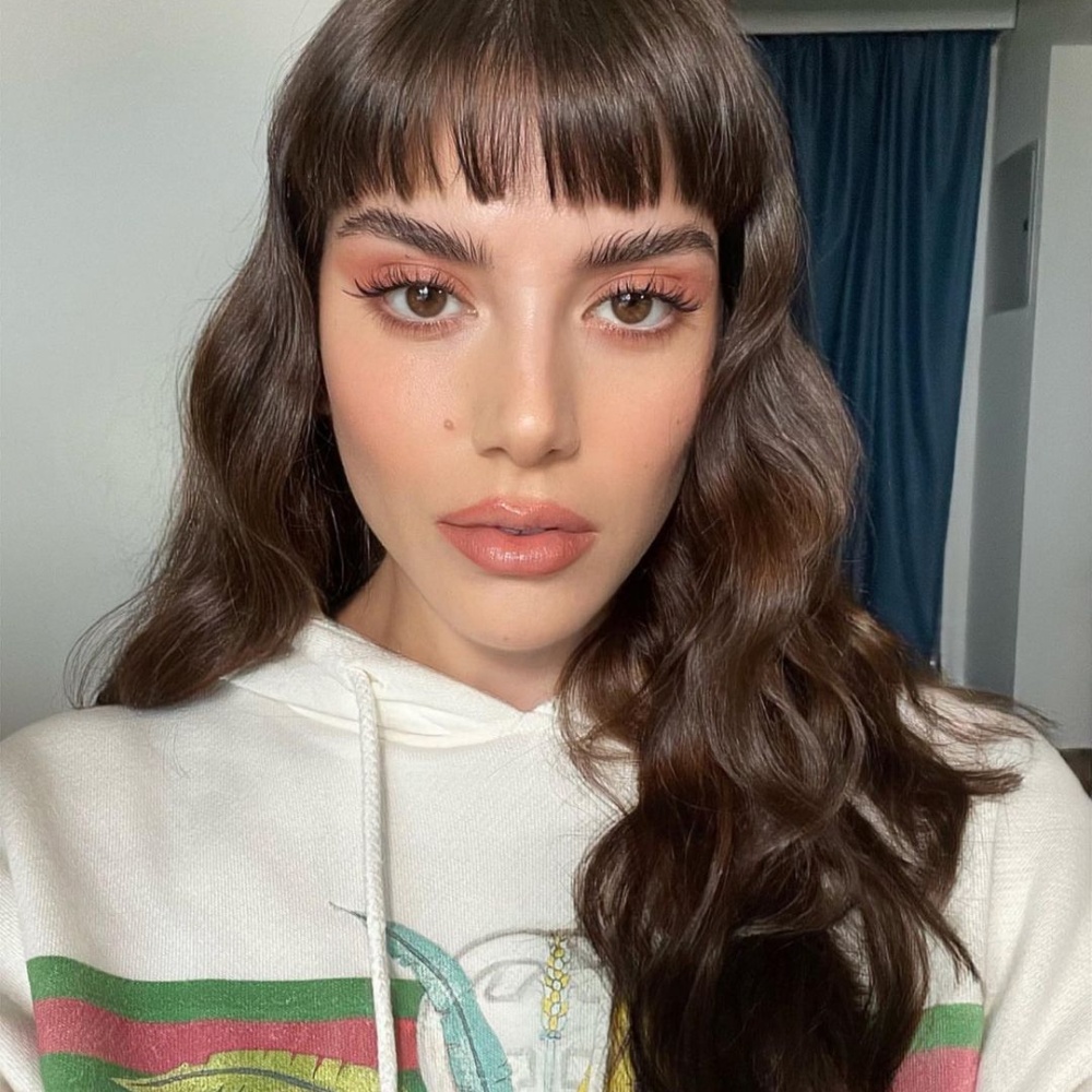 سينتيا صموئيل نجمة مسلسل "زوجة واحدة لا تكفي" تلهمك بـ صيحات جمالية فائضة بالجاذبية