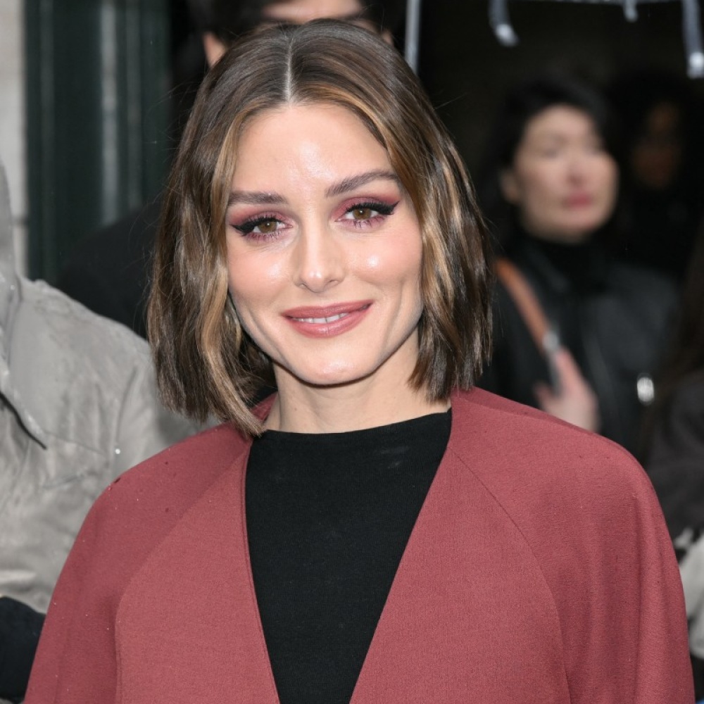 توجّهات جمالية جديدة اختارتها النجمات ومتابعات الموضة في عروض الموضة في باريس..استلهمي منهن