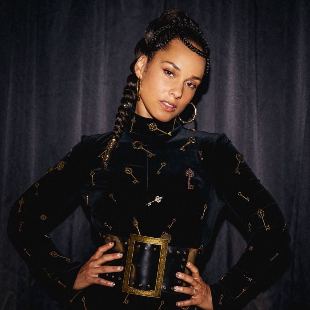 أليشيا كيز تحيي حفلاً على مسرح سباق جائزة السعودية الكبرى STC للفورمولا-1 وهكذا ستحتفي باليوم العالمي للمرأة