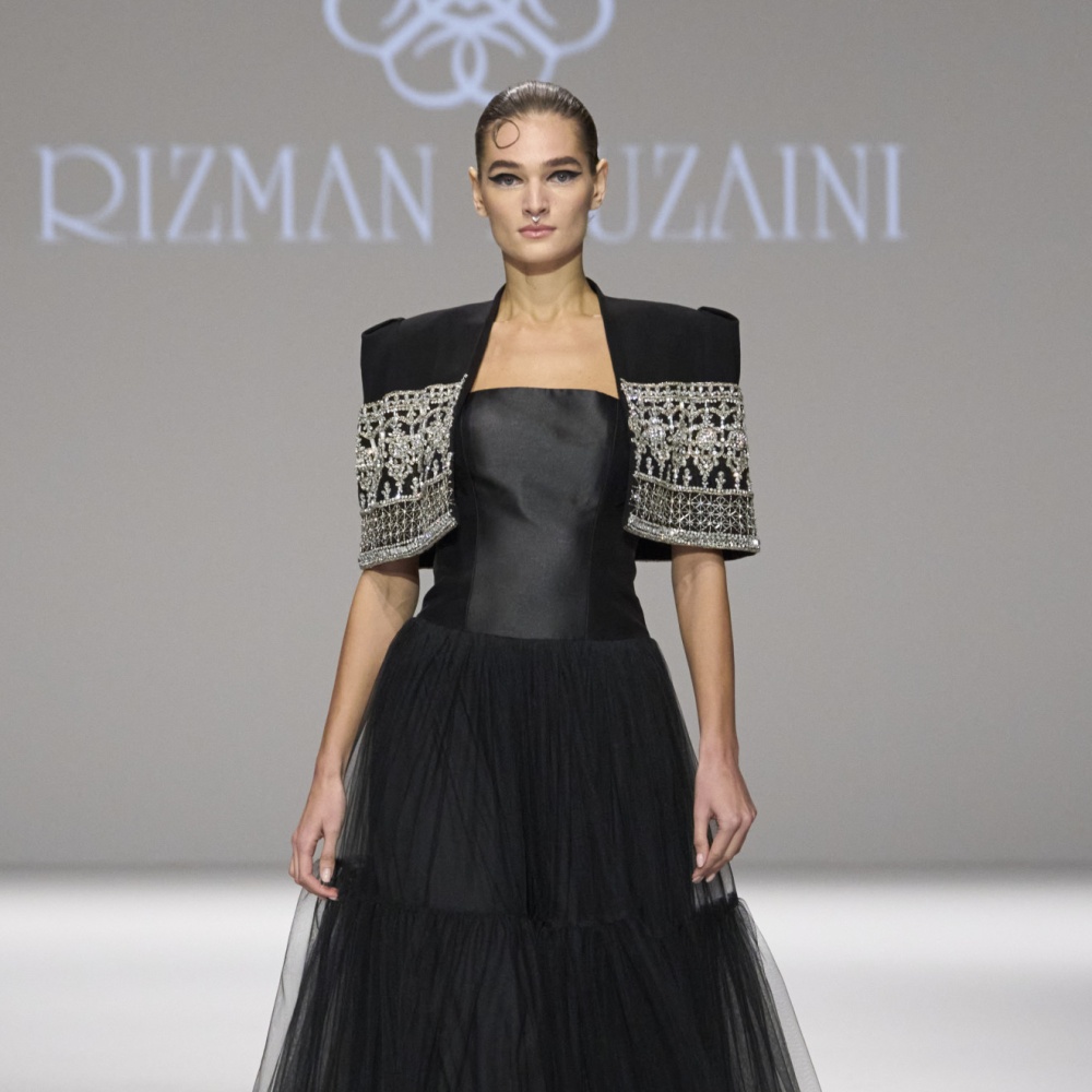 الفستان الأسود سيد الألوان في إفطارات رمضان 2024